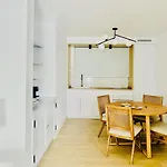 Cih Aparthotel 4*
