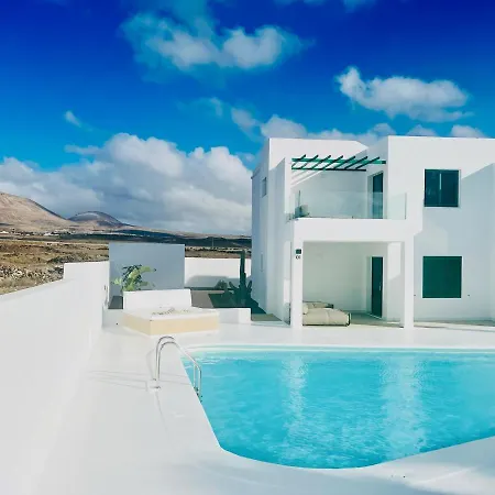 Hotel apartamentowy Cih *